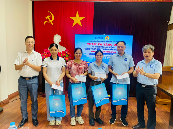LAN TỎA YÊU THƯƠNG - KẾT NỐI NGHĨA TÌNH NGƯỜI LAO ĐỘNG  